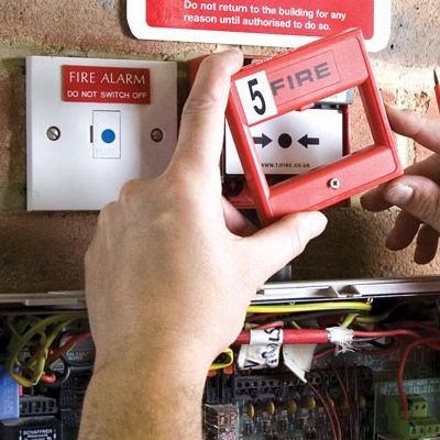 Como realizar a manutenção correta em alarmes de incêndio